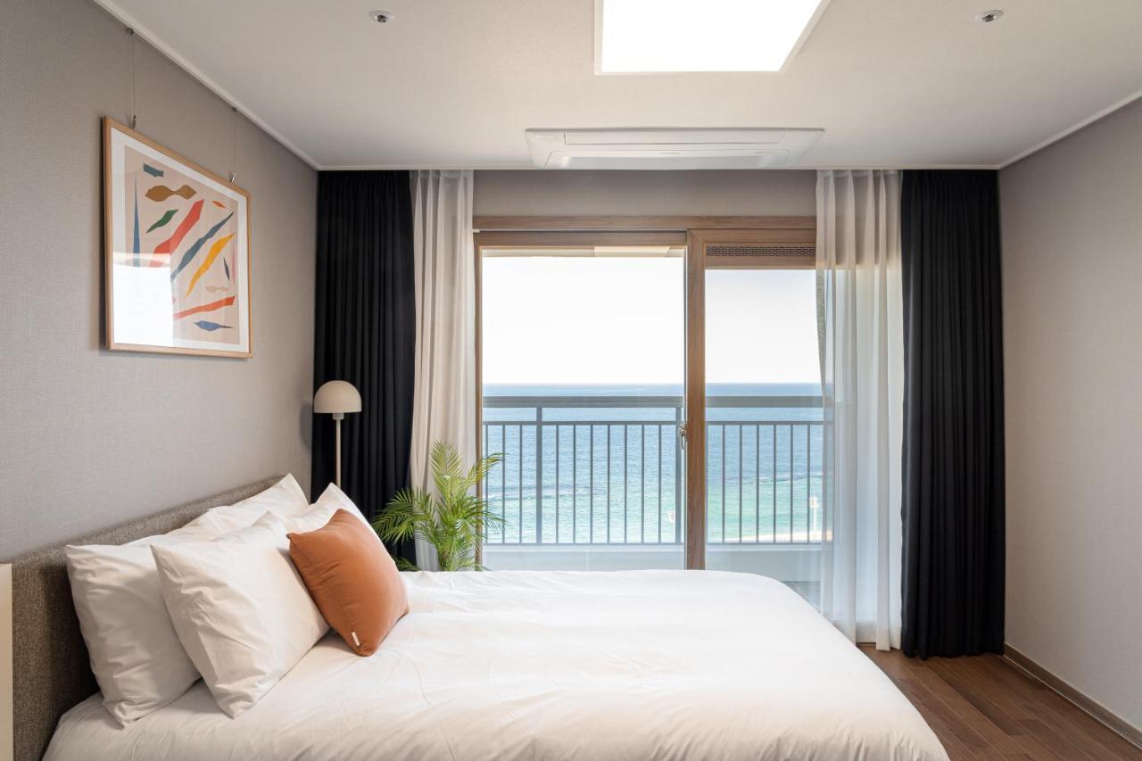 Urbanstay Sokcho Beach C Экстерьер фото