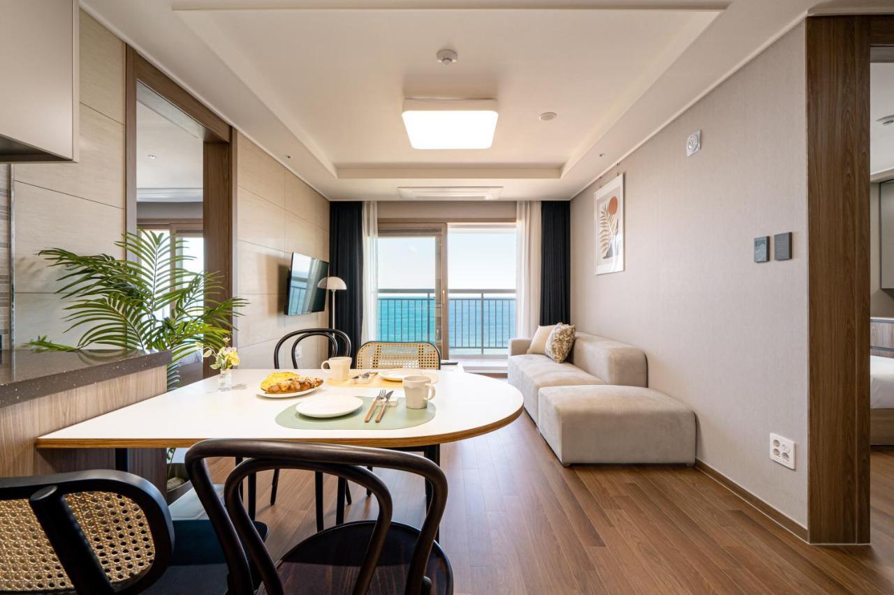 Urbanstay Sokcho Beach C Экстерьер фото